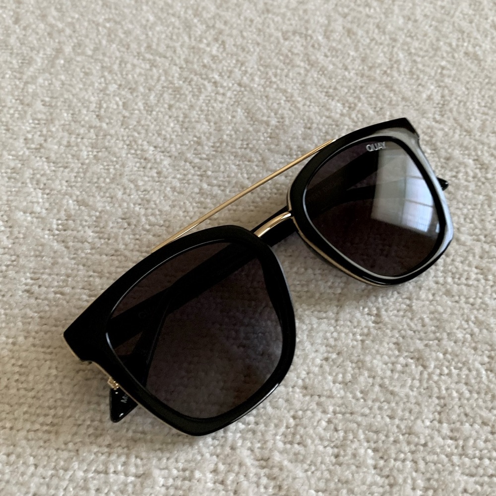 QUAY Black Brow-bar Sunglasses